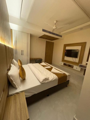 The Janki Hotel